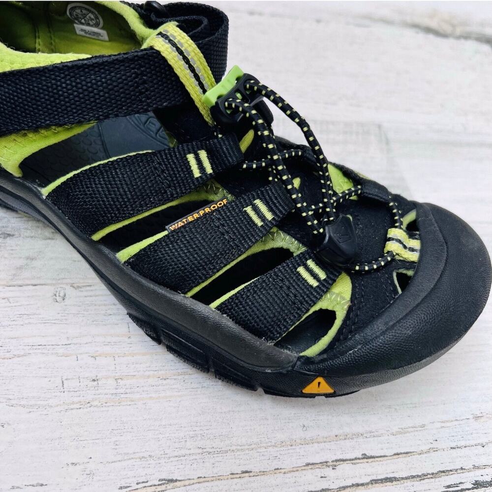 KEEN Newport H2 Sandals Kids Size 4 Black Green Waterproof Hiking Sport Outdoor - Picture 4 of 15